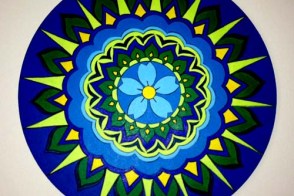 Japanese Kamon (Family Crest) Design #3 (16" diameter)